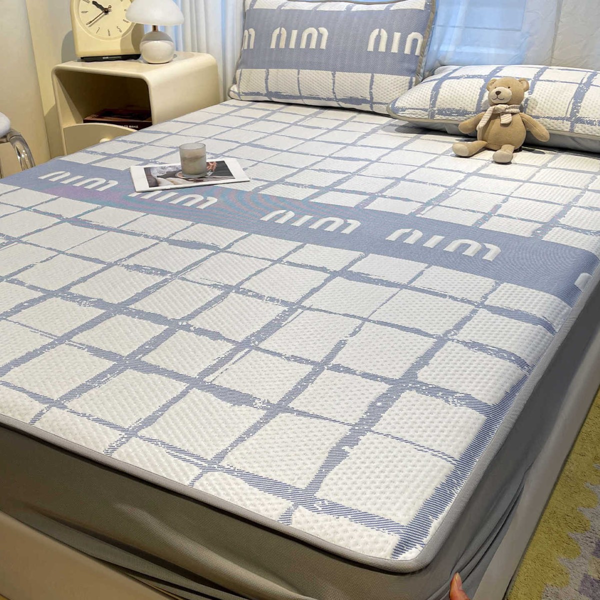 Sábanas de seda de hielo de verano, una pieza, estera suave de doble uso de doble cara 2025 nuevo dormitorio, estera individual, estera de tres piezas