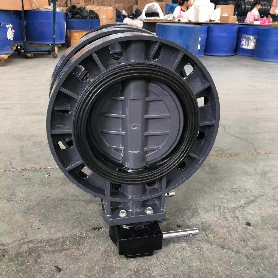 upvc pvc手动蝶阀 法兰对夹式 蝶阀供应化工厂铸铁蝶阀手动蜗轮