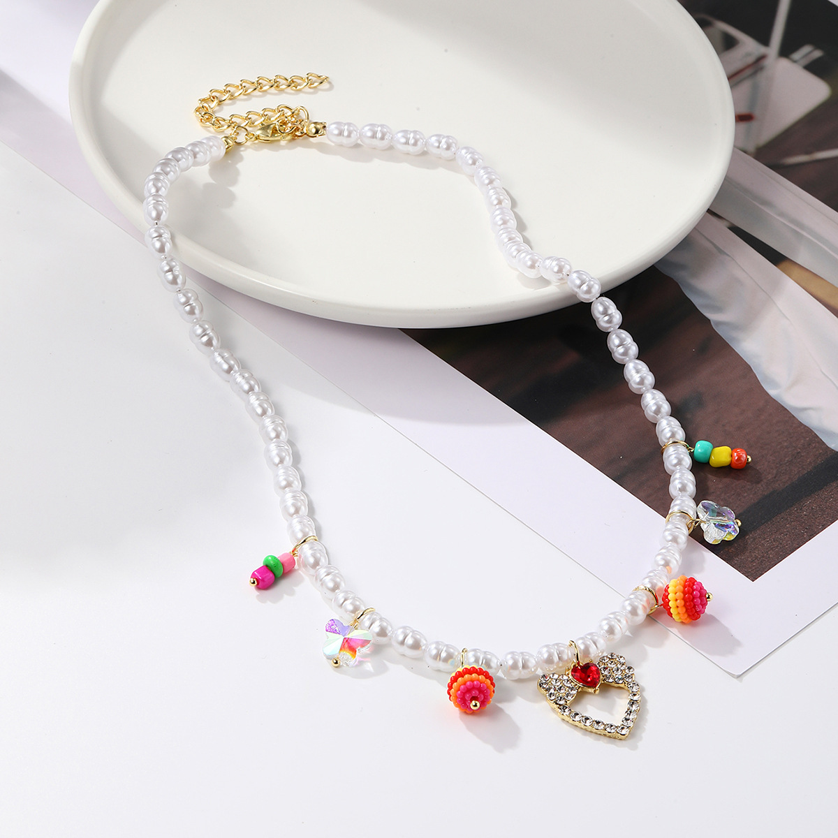 Pearl And Mixed Bead Necklace For Women Niche Coral Design_voghion.com