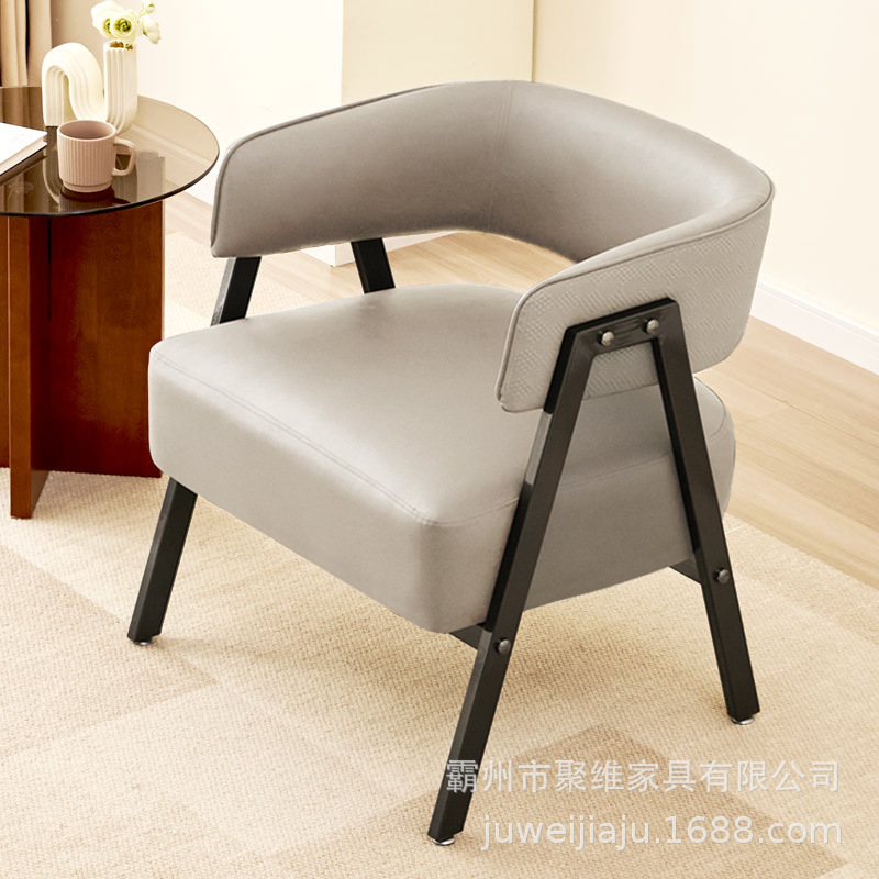 Sillón de estilo europeo, ligero y minimalista, para recepción de hotel, balcón, sala de estar, sillón individual de cuero resistente a arañazos de gatos.