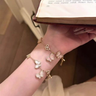 莉万妮S925纯银蝶舞翩翩手链女甜美韩系轻奢百搭贝母蝴蝶叠戴手饰