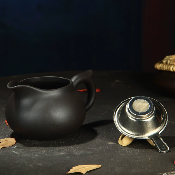 Medium size fair cup 260ml (black) tea leak