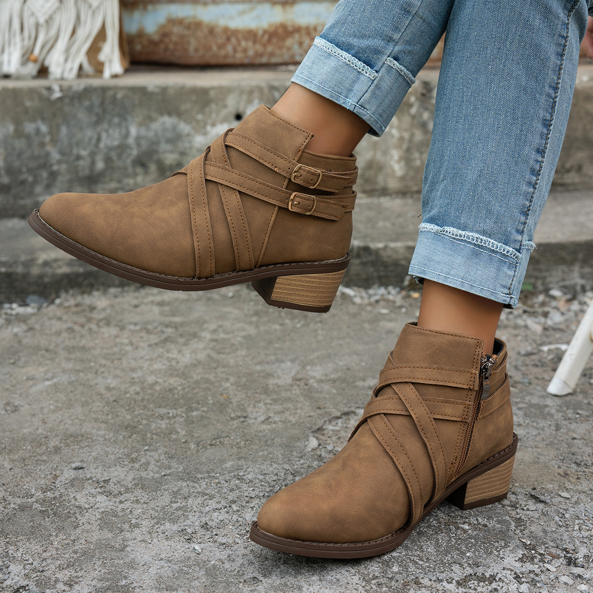 Pointed Toe Braided Boots for Women 2025 Winter New Thick Heel Retro Side Zipper Large Size Short Boots Ready Stock Wish