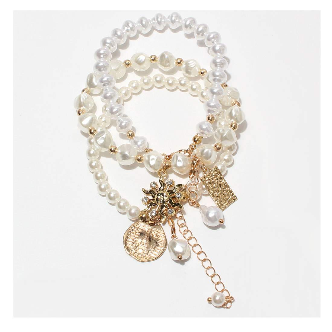 Retro Fashion Special-shaped Pearl Beaded Temperament Bracelet display picture 2