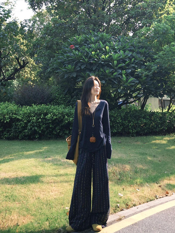 胖mm休闲简约纯欲风设计薄款半开领T恤女大码宽松百搭长袖打底衫|undefined