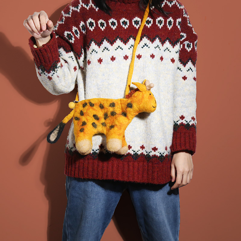 Handmade Wool Felt Giraffe Single-shoulder Crossbody Bag Cute Stupid Artistic Cotton and Linen Style Mobile Phone Bag Card Bag Handmade Wool Felt Giraffe Single-shoulder Crossbody Bag Cute Stupid Artistic Cotton and Linen Style Mobile Phone Bag Card Bag