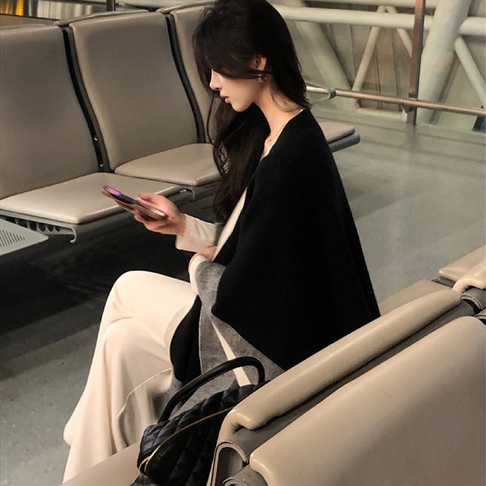 Completo elegante con sciarpa, cappotto, abito in maglia, due pezzi, gonna ampia per ragazze taglie forti_voghion.com