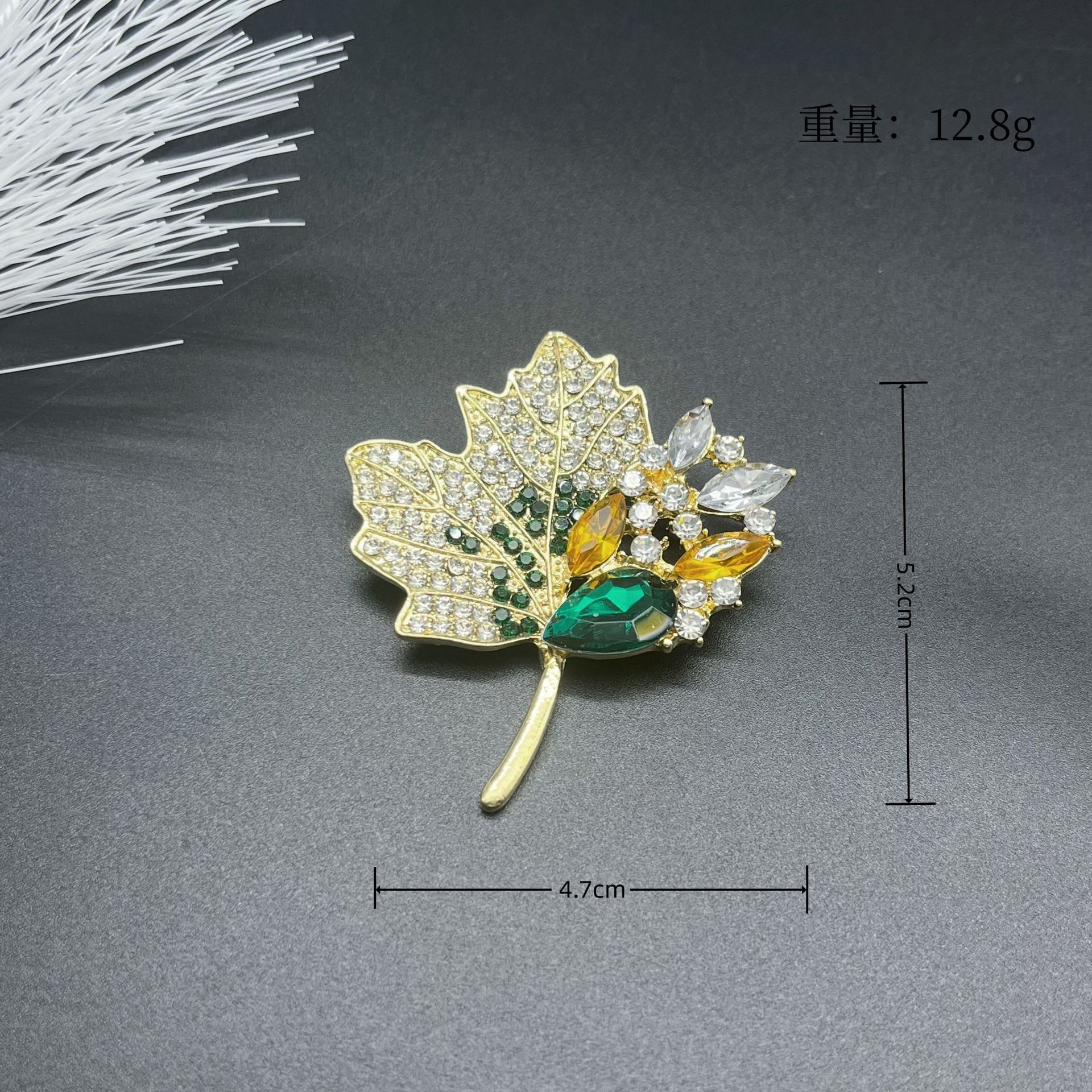 Broche Feuille D'érable Dorée Strass Style Année Du Serpent_voghion.com
