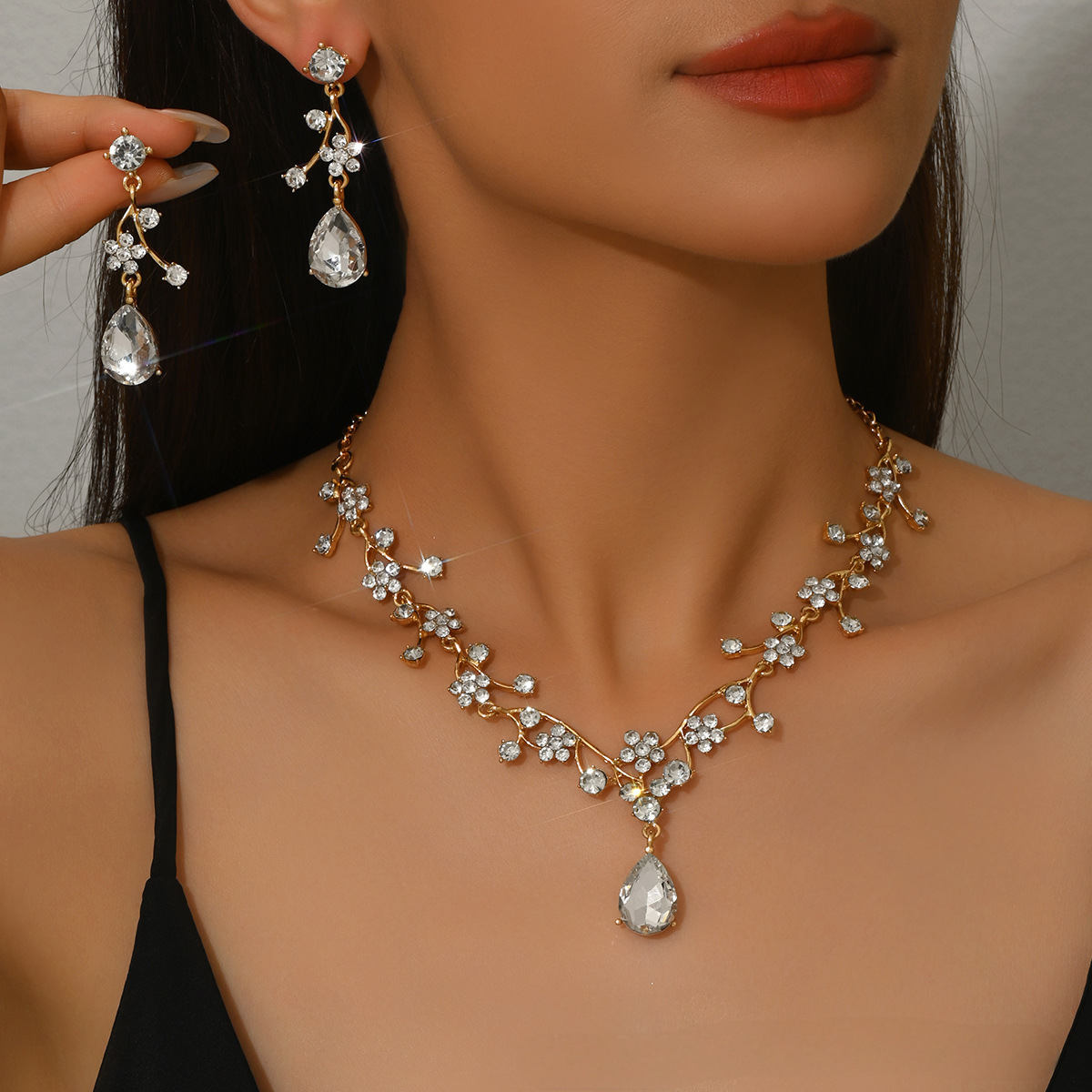 232 gold and white two-piece set