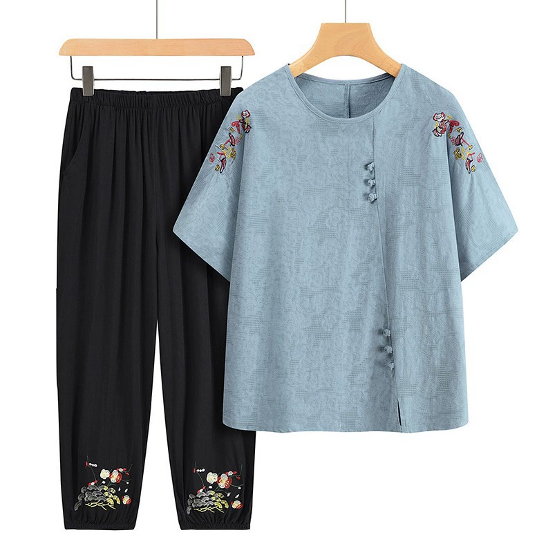 Летний комплект для женщин среднего и старшего возраста 2025 года: хлопково-льняная футболка с коротким рукавом для бабушки, чисто хлопковая футболка, одежда больших размеров для пожилых женщин