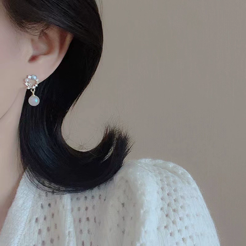 Серьги, клипсы из жемчуга, стиль лёгкой роскоши, качественный стиль, без проколов для ушей