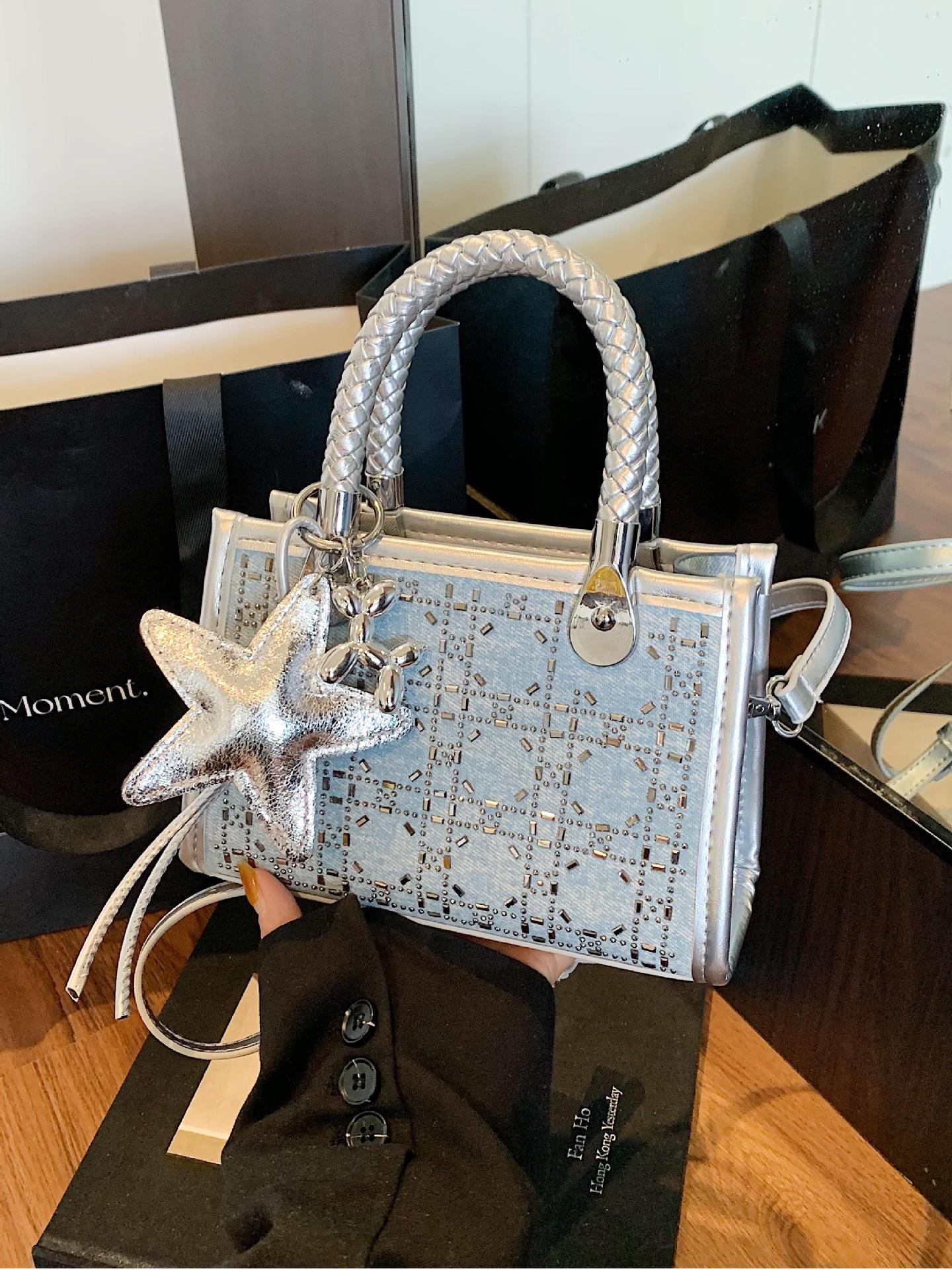 Tendencia extranjera bolso de mano para mujeres 2025 nuevo popular bolso de hombro universal de alto nivel bolso de diamante