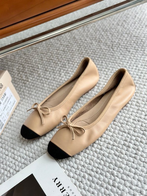 검은 작은 향기로운 바람