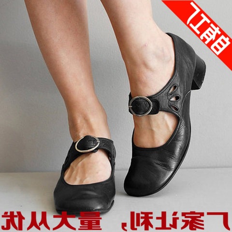 Foreign trade 2019 spring new low heel buckle shallow mouth shoes women's plus size 40-43Single shoes
