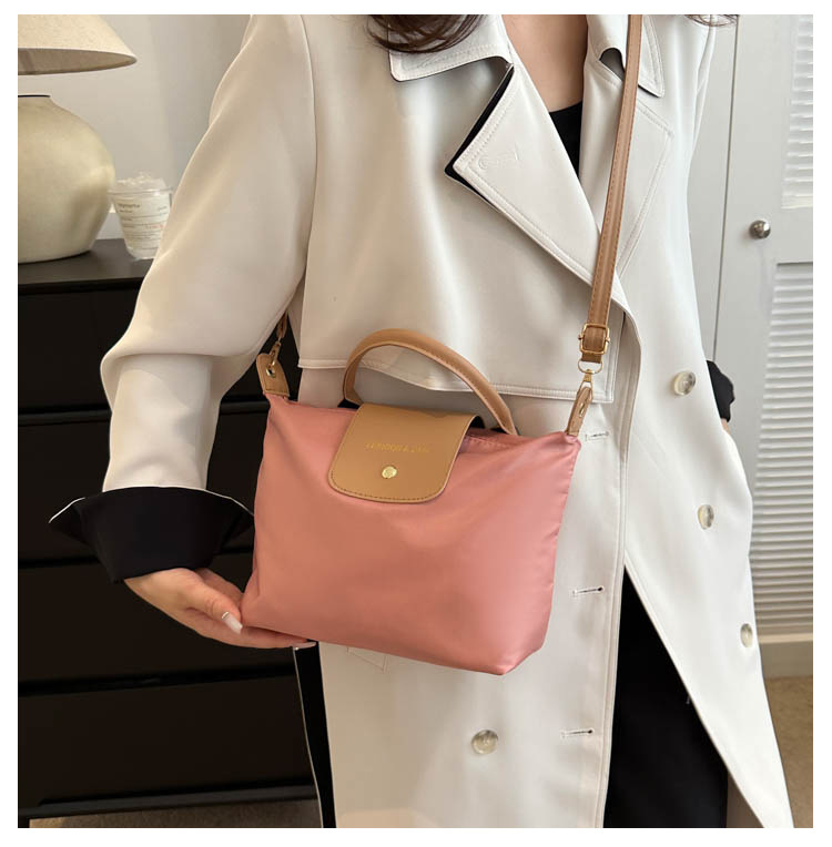 La popolare borsa a tracolla Oxford piccola da donna 2023 di quest'anno, nuova e trendy, in colori a contrasto, casual_voghion.com