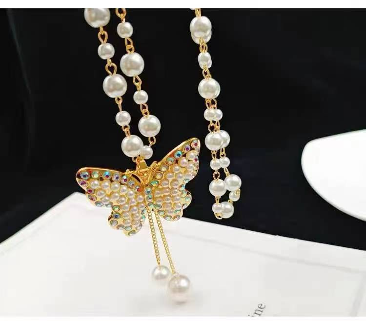 140 진주색 나비