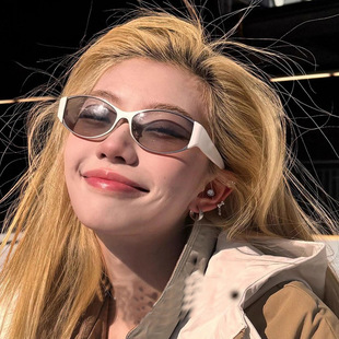 2025�¿��n��jenniͬ���ɫī�RŮy2k���Õr�и߼����ļ�̫��R��