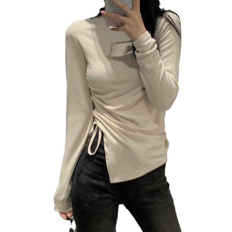 徳絨毛の半高襟の底のシャツのtシャツの女性のデザイン感の小さい大衆の秋冬の中で保温して厚い修身をプラスしてやせている上着を現します。|undefined
