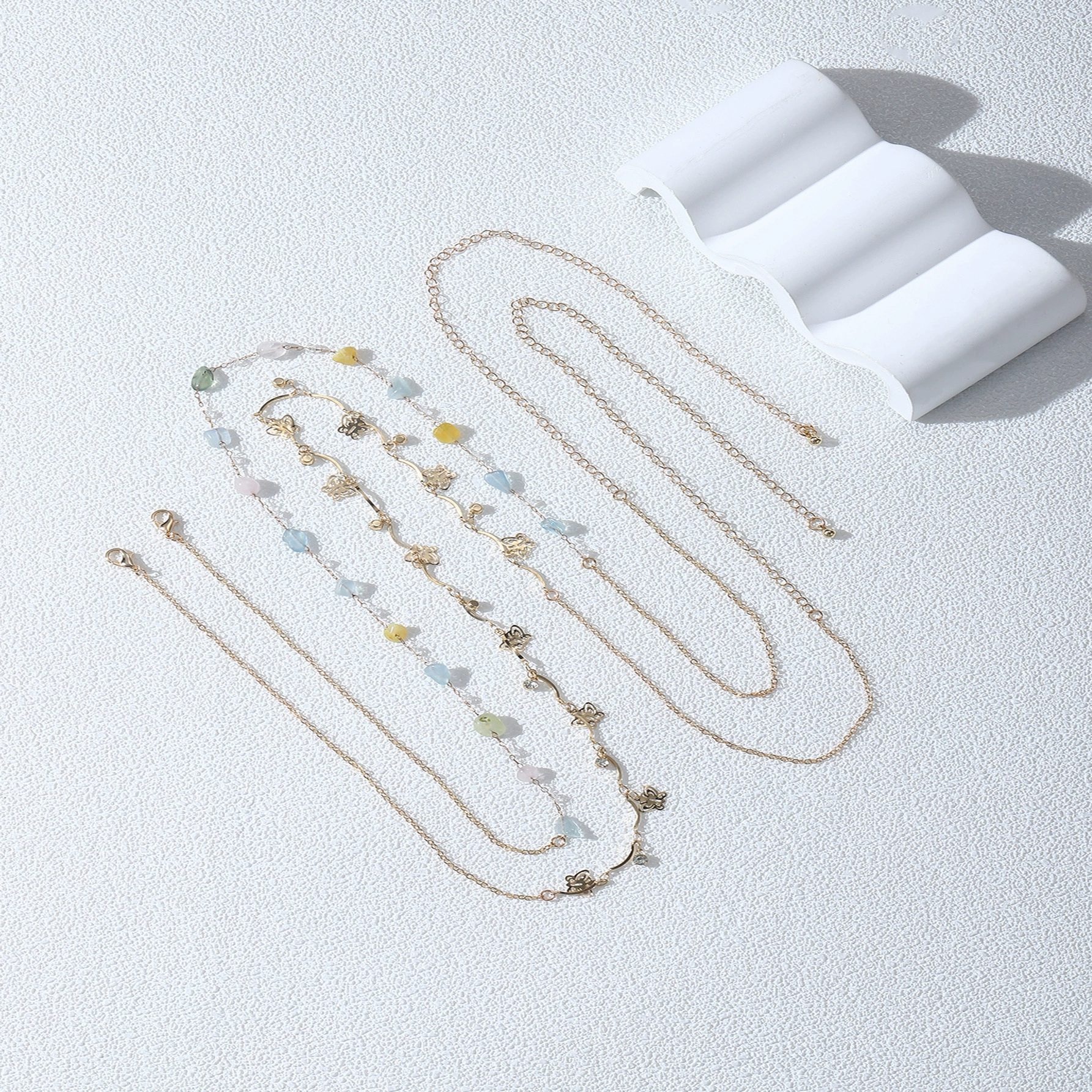 Retro dual -layer stack wearing crystal color beach hot girl waist chain European and American metal chain butterfly soverell body chain