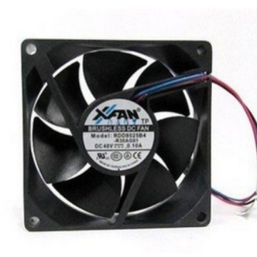 XFAN RDD8025B4-R44AG01 48V 0.10A 3线 8CM 散热风扇 80*80*25MM