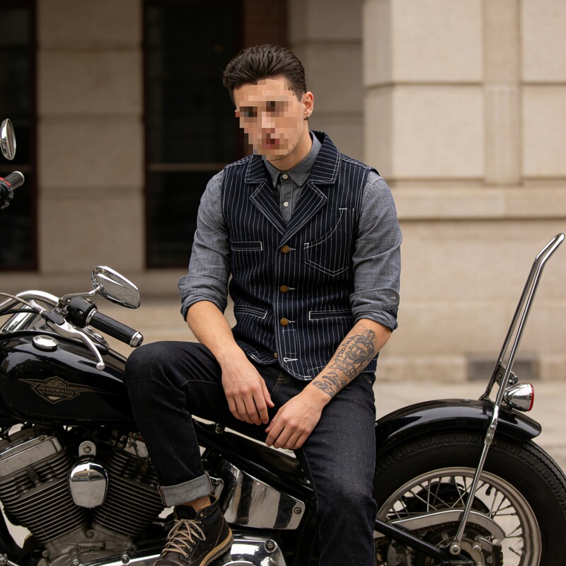 New Autumn and Winter Men's Striped Denim Vest with Suit Collar, Biker Style, Multi-Pocket Hunting Vest, in Stock