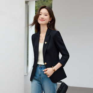 ������ɫ���b����ŮС����2025�¿��ﶬ���߼������e���|�@������