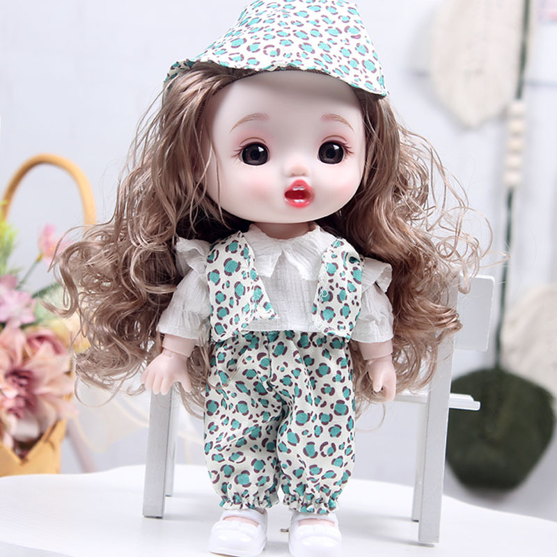 Venta al por mayor 22cm comercio exterior nuevo estilo venta caliente leche linda muñeca de vinilo linda princesa niña jugar a la casa juguetes