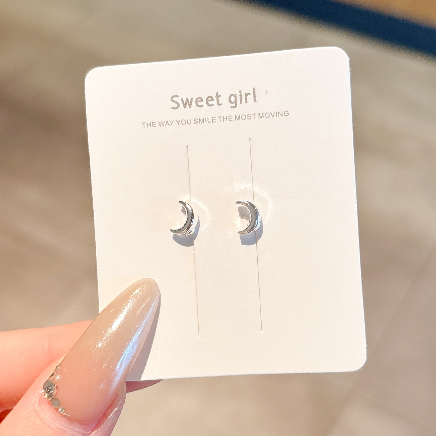 Pendientes de aleación Pendientes de alta calidad de perlas para mujer Pendientes exagerados de temperamento de lujo ligero coreano Pendientes largos con borlas al por mayor