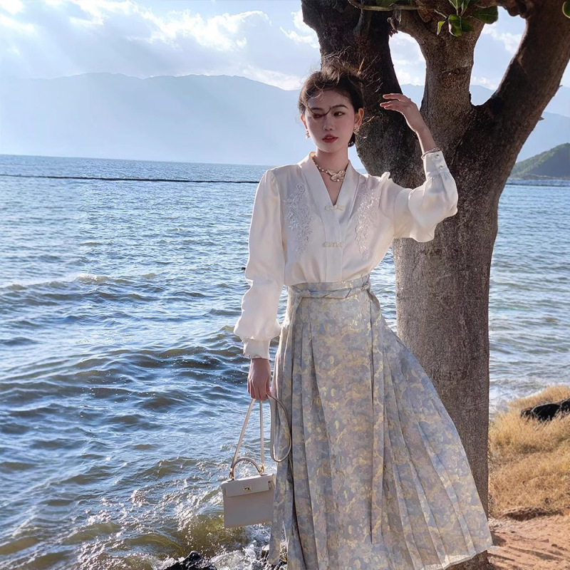 洛陽春光の新しい中国風の女性の馬面スカート中国風の刺繍シャツスーツ春の高級ツーピースセット|undefined