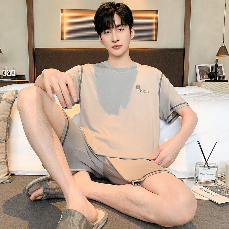 Pijamas para hombres 2024 nuevo modelo de verano pantalones cortos de mangas cortas delgados de verano grande conjunto de ropa casera casual
