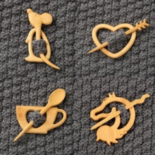 ľ�����Brooch pin with woodenanimal pattern�羳���N�bY��