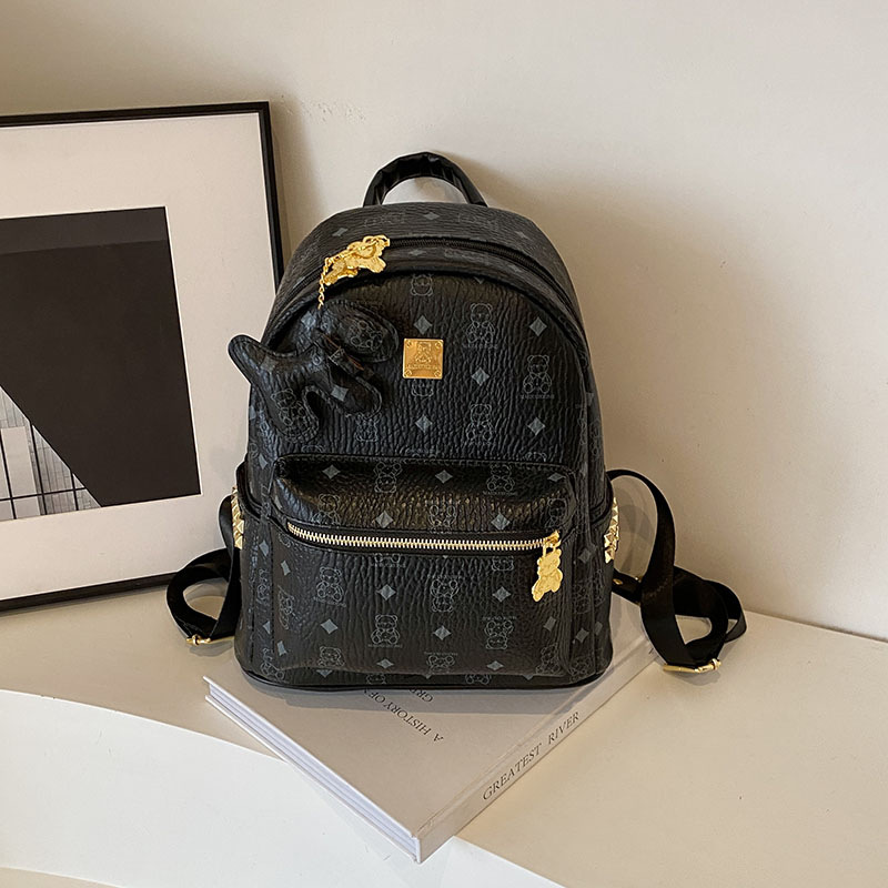 Mochila bolso de hombro femenino 2024 nuevo bolso de ocio de otoño e invierno de moda de nicho de alta gama con gran capacidad para estudiantes universitarios