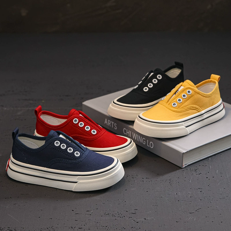 Crayon Shinchan Детская обувь Детская обувь на холсте Женская весна и осень 2025 Новый педаль Мужская обувь на мягкой подошве повседневная обувь