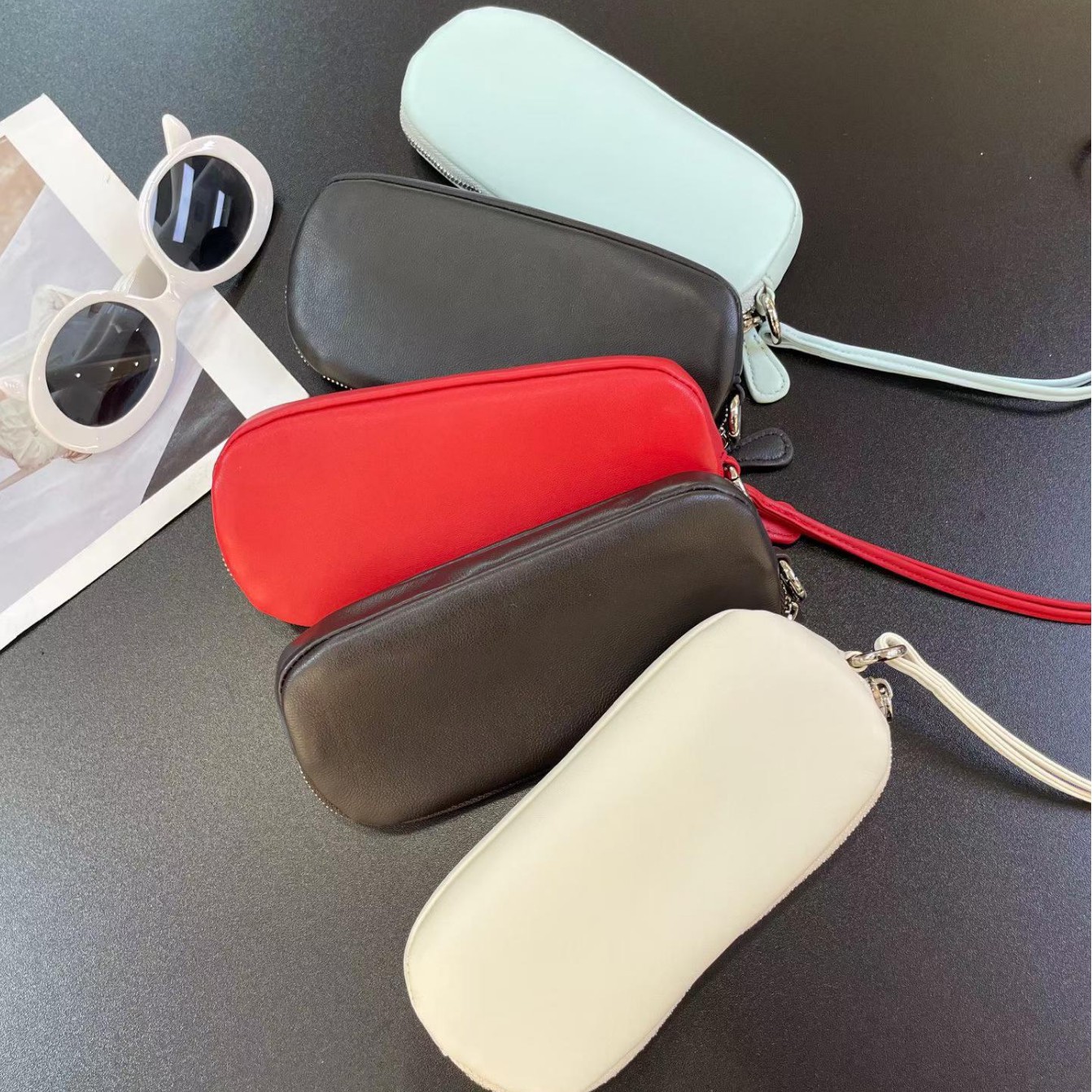 Korean Niche Design Eyewear Bag with a High-End Feel, Made of Full Lambskin, Storage Pouch, 26 New Styles, Neck-Hanging Accessory, Key Pouch