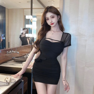 Mesh flower patchwork short sleeved wrap buttocks bottom tight fitting dress