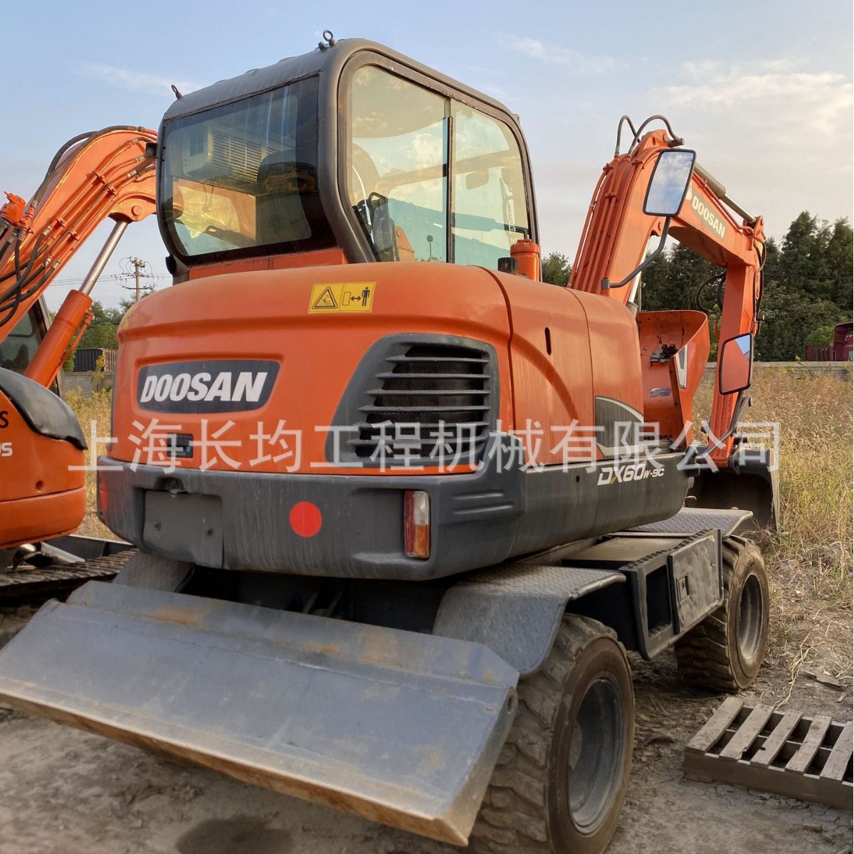 斗山60挖掘机小型挖掘机小钩机二手挖掘机二手起重机配件出口