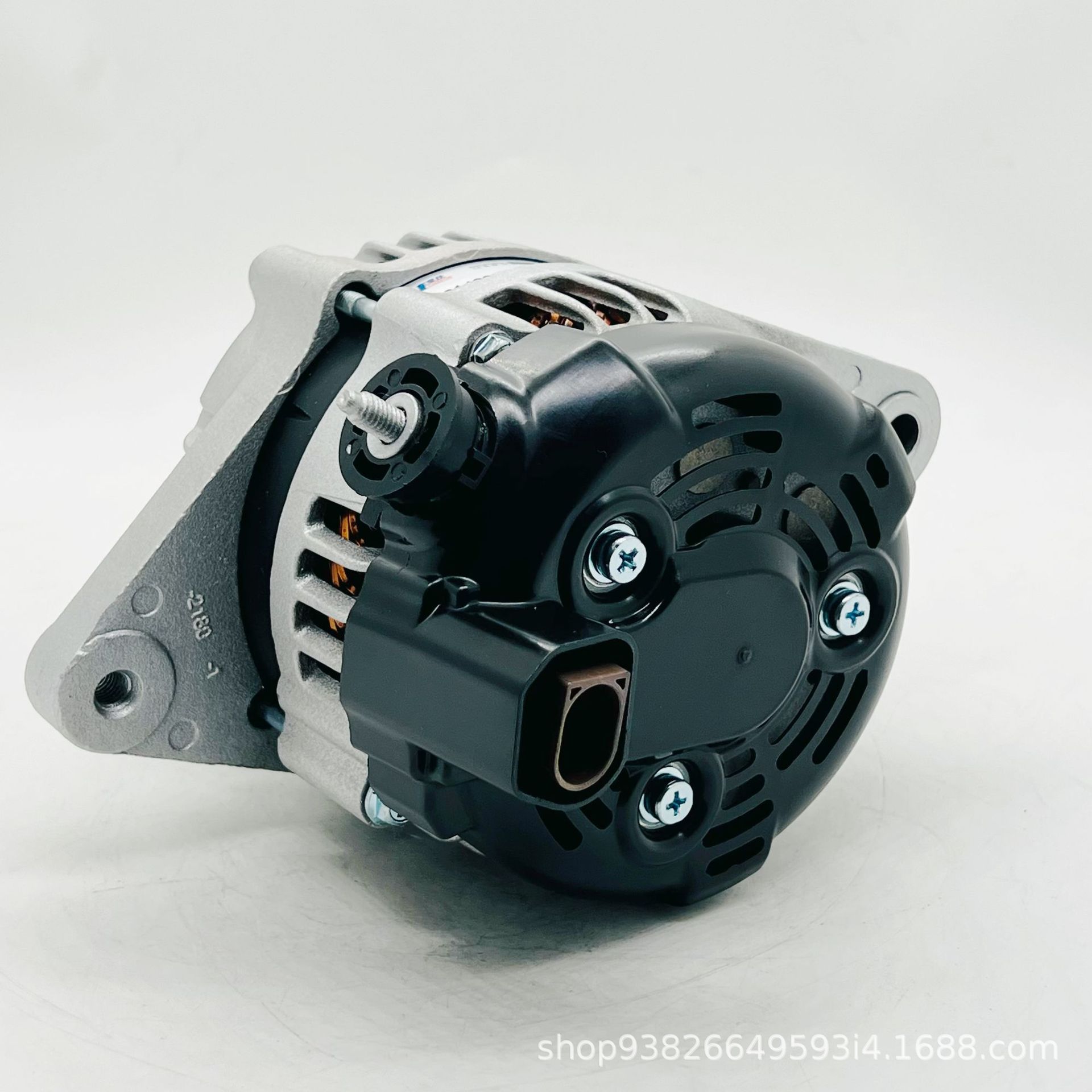 Suitable for Suzuki (imported) auto parts 31400-84M00-000 3140084M0 car generator
