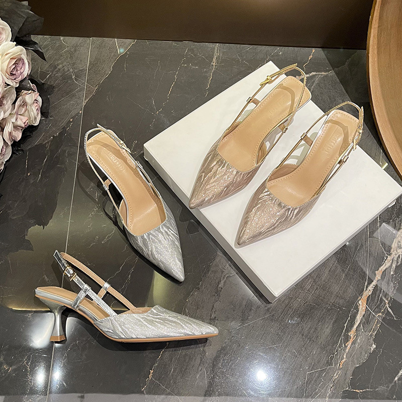 2026 nueva red red envuelta sandalias de cabeza de verano con tacones delgados zapatillas de tacones altas y frías para mujeres con punta universal