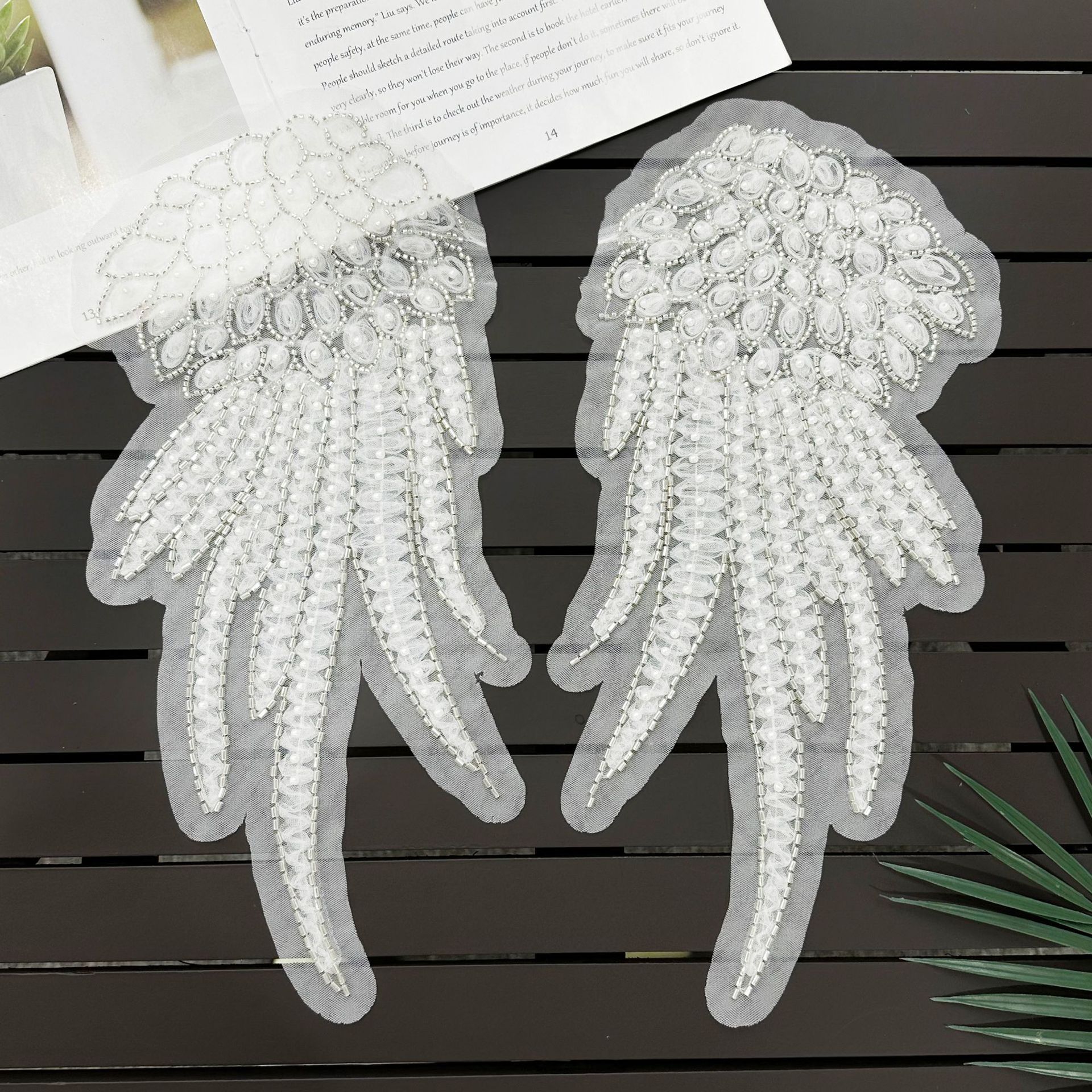Inventario bordado hilo de malla alas a cuentas de flores tubo bordado de cuentas de esquinilla de fabricación de ropa hecha a mano accesorios de encaje image 3