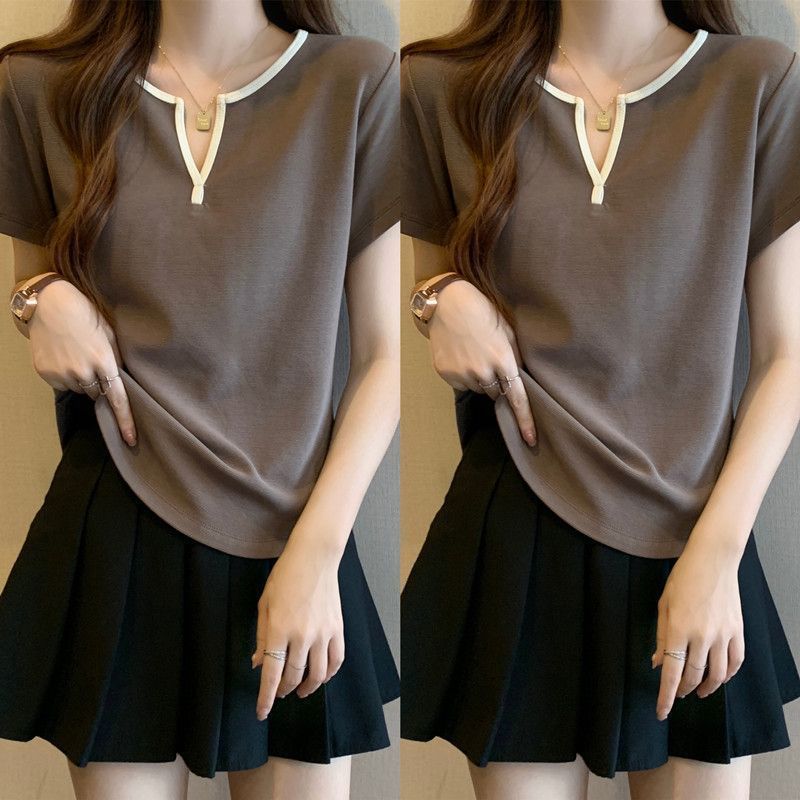 Ropa de mujer de talla grande grasa m2024 verano con cuello en V nuevo estilo reducción de edad hombros de manga corta todo fósforo que cubre la carne y se ve delgada camiseta de moda image 5