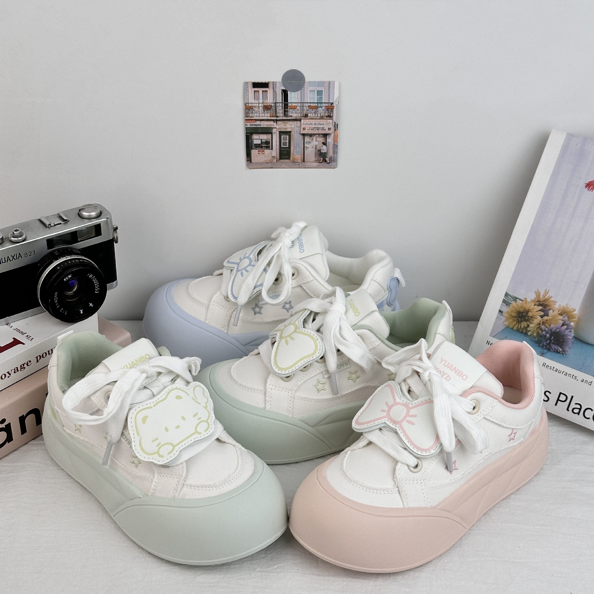 Yuanbo coreano zapatos de skate casuales para mujeres 2025 nuevo verano lindo zapatos blancos con faldas zapatos de pan