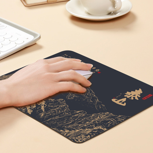 Extra large mouse pad, gilded Chinese style anti-slip wrist guard for girls and boys, office computer desk pad, student desk keys