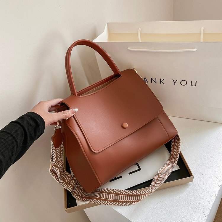 Women's Bag 2025 New Trendy Handbag Korean Version Large Capacity Fashion Shoulder Messenger Bag Dropshipping