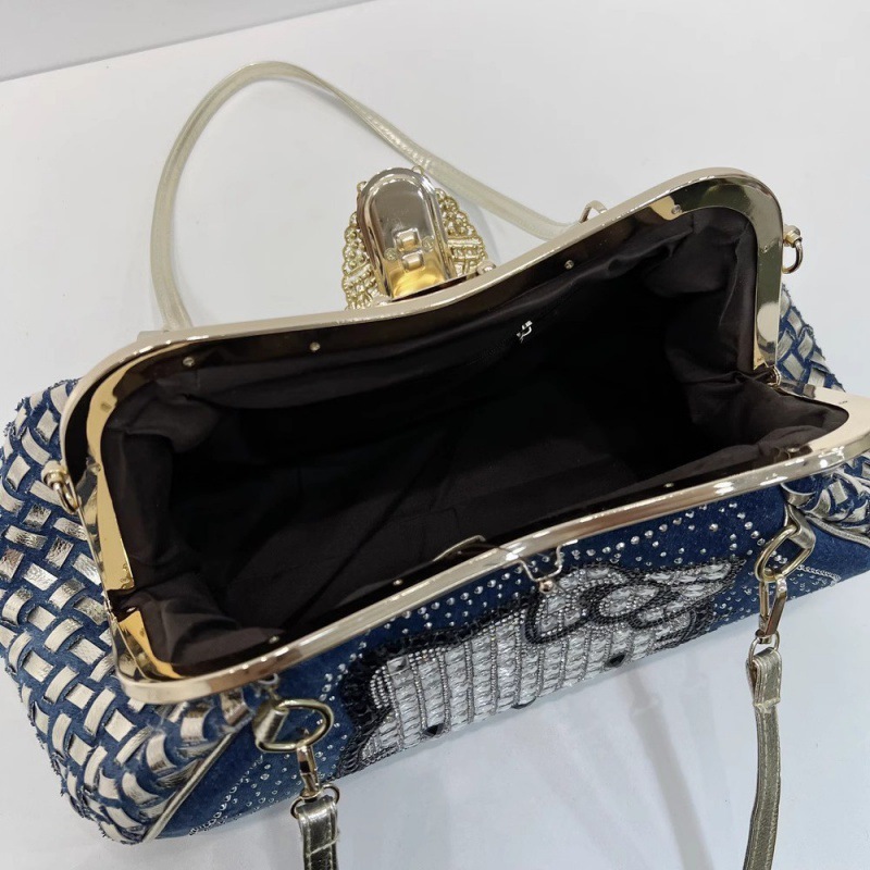 女性のカバン2024ファッションのダイヤモンドのデニムのカバンを入れて編みます。|undefined