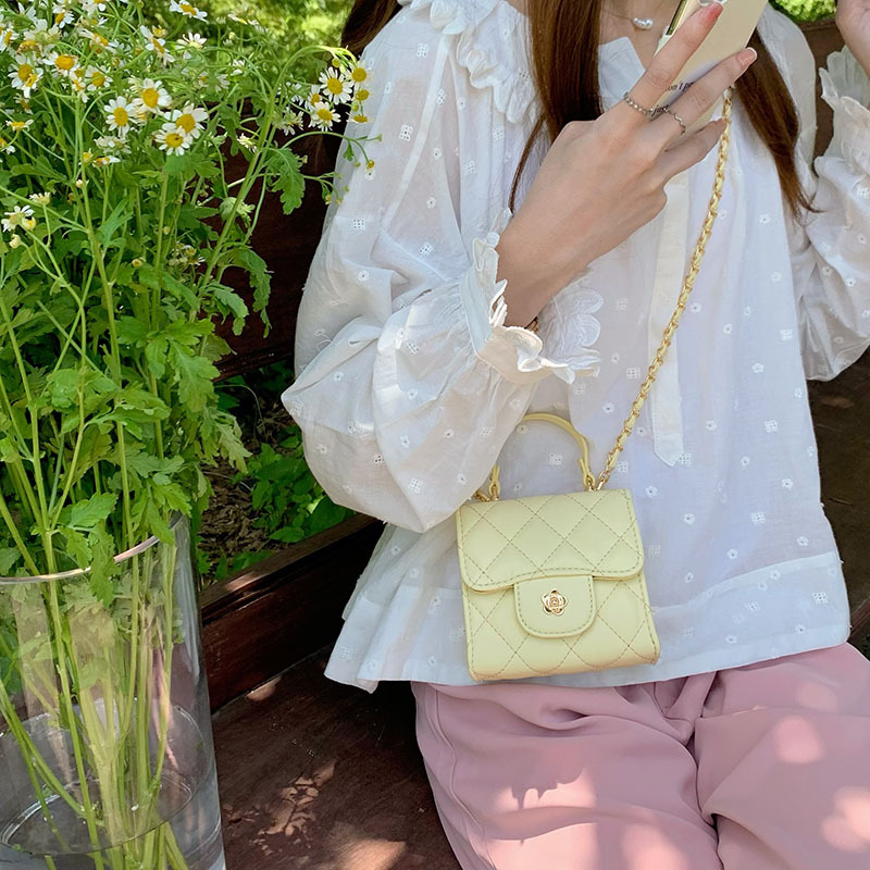 Frau Mini Pu-Leder Einfarbig Basic Quadrat Magnetschnalle Handtasche display picture 5