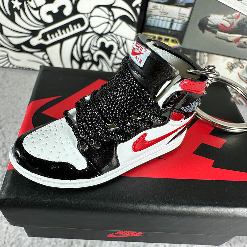 25. red hook, black toe + box