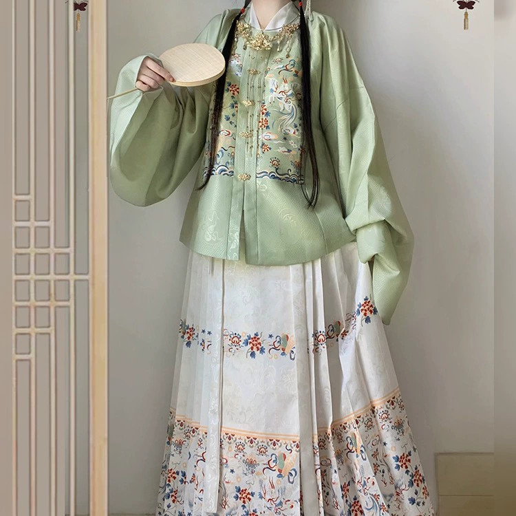 【Бай Цзе】Женский костюм в стиле династии Мин, ханьфу, жаккардовый комплект с квадратным вырезом, рукавами-пипа и элементами пэчворка, весенне-осенний стиль, юбка «лошадиная мордочка».