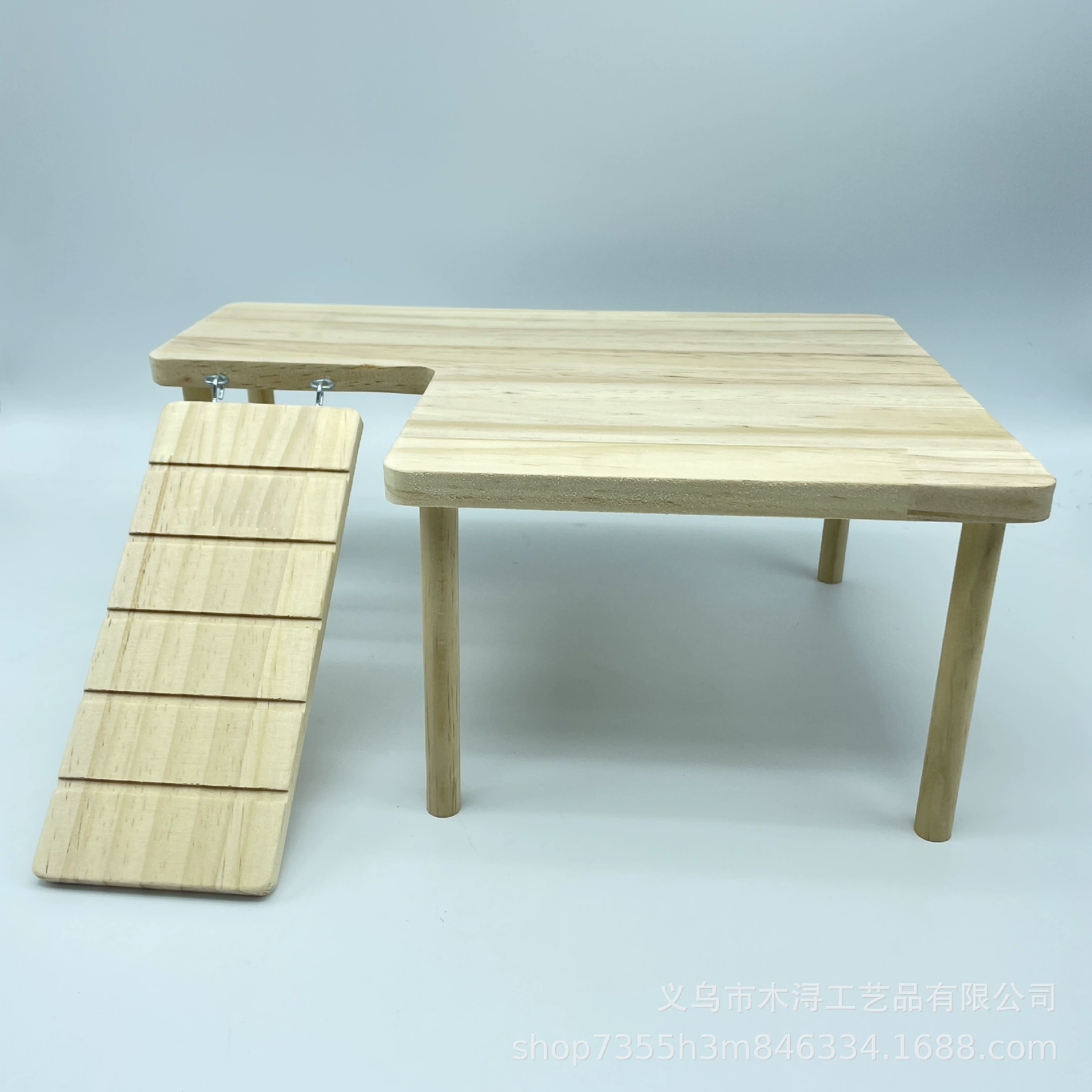 Деревянная платформа для хомяка, двухуровневая с рампой и домиком, 28×17×13.5 см