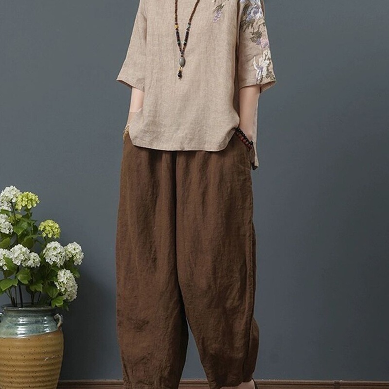Plus-size summer clothing for middle-aged and elderly women, short-sleeved T-shirts, cotton-linen embroidered tops, loose-fitting versatile outfits for middle-aged mothers Plus-size summer clothing for middle-aged and elderly women, short-sleeved T-shirts, cotton-linen embroidered tops, loose-fitting versatile outfits for middle-aged mothers