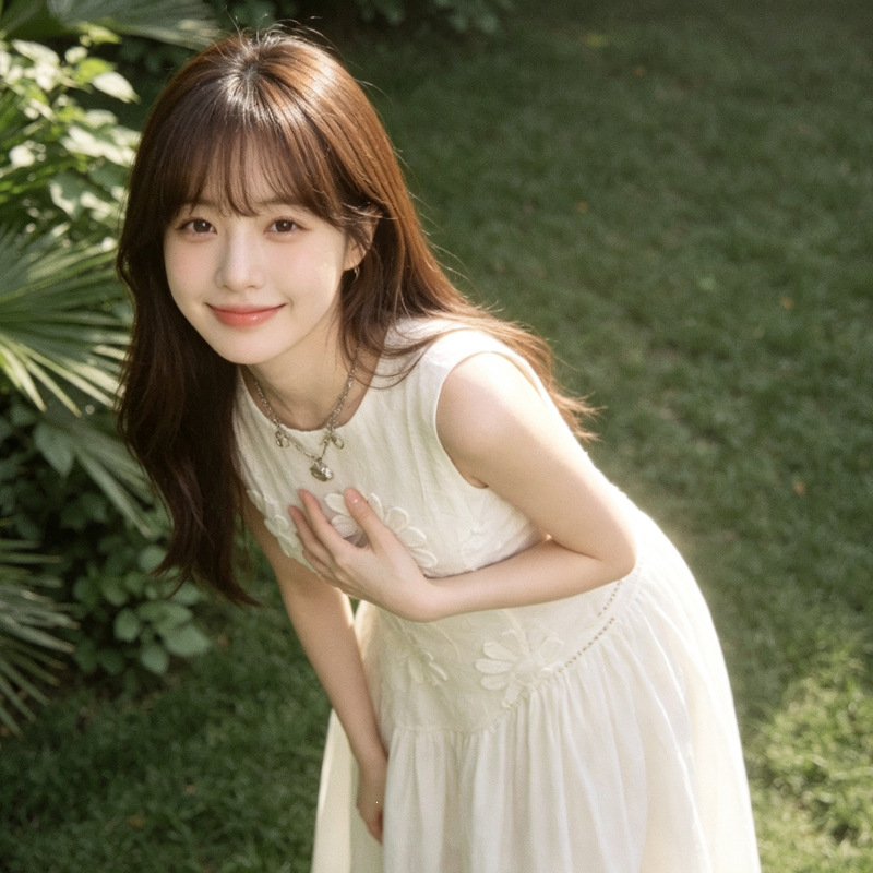 2026 Stylish and beautiful white floral embroidered dress for women, featuring a French-style patchwork design, sleeveless A-line silhouette, and perfect for summer vacations